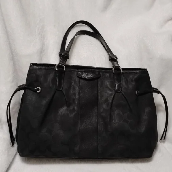 COACH 🐎SIGNATURE C Elegant Black Shoulder Bag! Vintage & EUC💕 - Picture 13 of 15